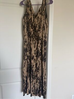 Banana Republic Beige and Black Maxi Dress